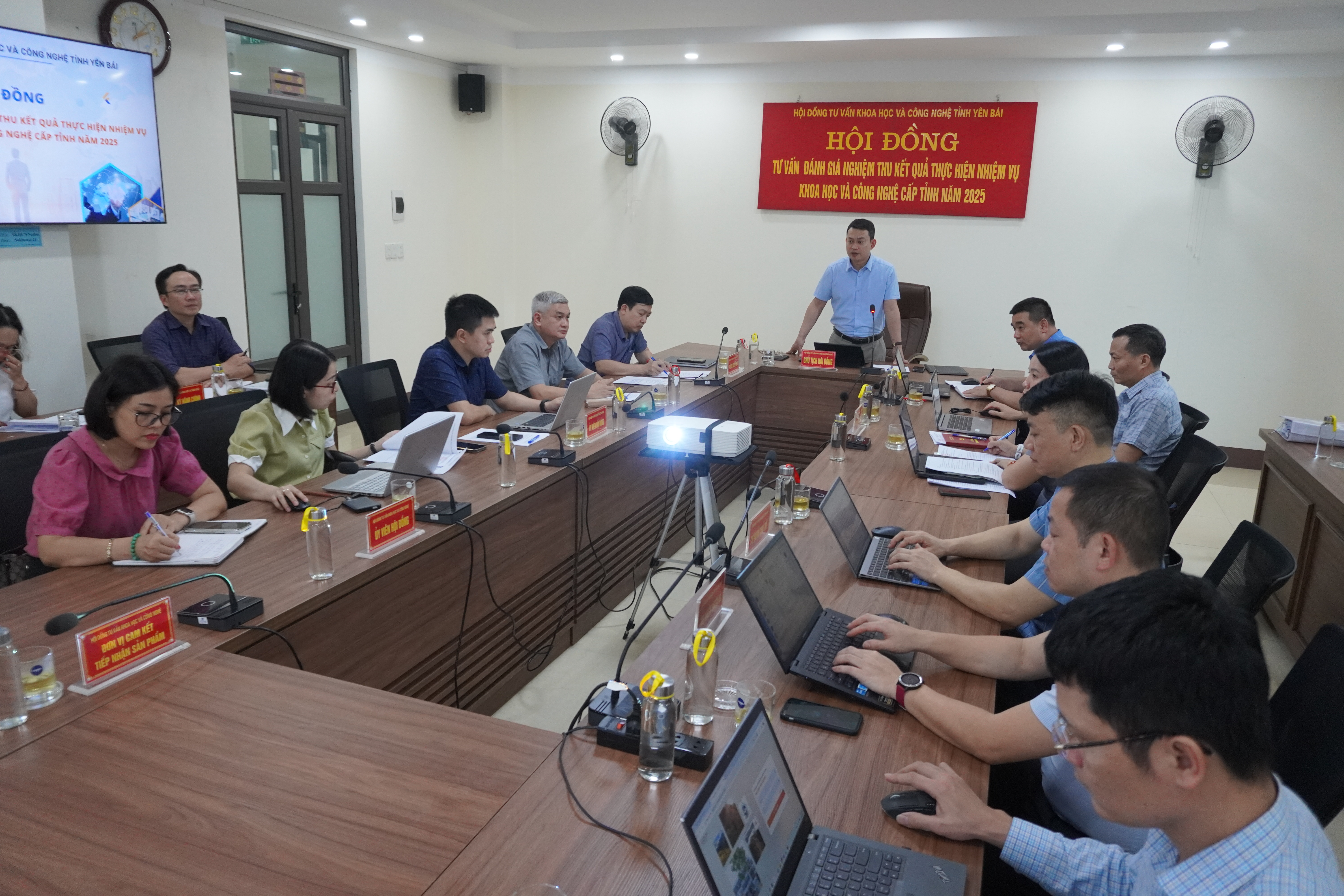 KẾT QUẢ ĐỀ TÀI ỨNG DỤNG CÔNG NGHỆ THÔNG TIN XÂY DỰNG THƯ VIỆN SỐ PHỤC VỤ CÔNG TÁC CHUYỂN ĐỔI SỐ TẠI THƯ VIỆN TỈNH YÊN BÁI
